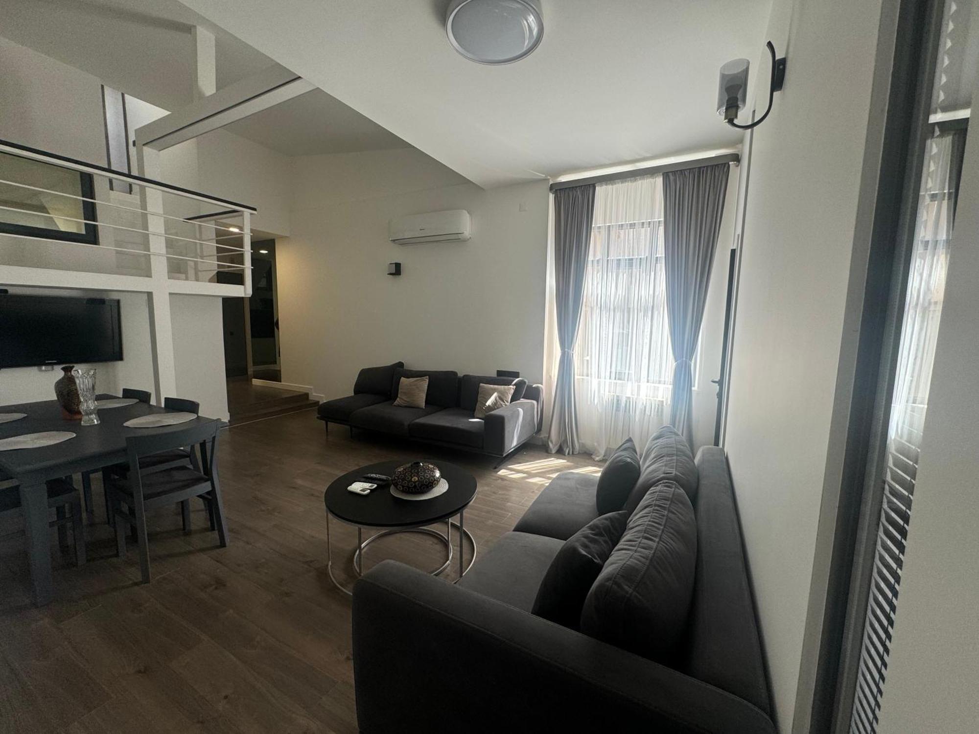 Luxe Apartment In Center Erivan Dış mekan fotoğraf