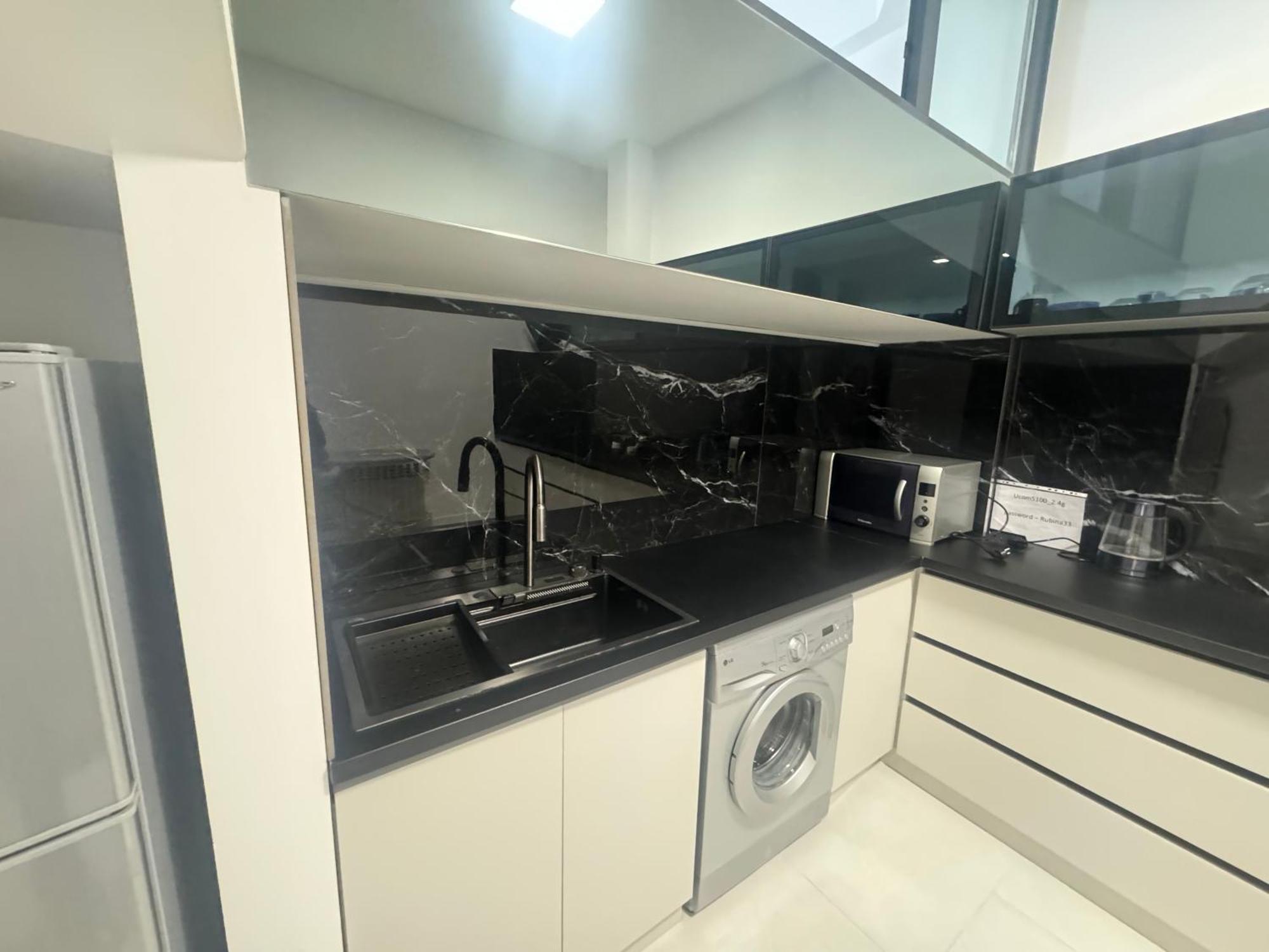 Luxe Apartment In Center Erivan Dış mekan fotoğraf